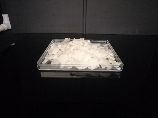 ��ˮ�Ȼ�þƬ